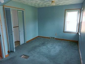 4th image of 14245 James St