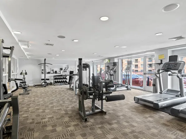 20 Avenue At Port Imperial image 36 of 45