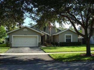 10166 SW 53rd St, Cooper City, FL 33328
