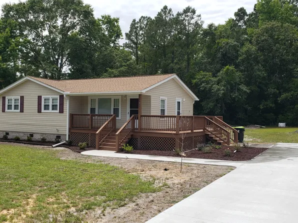 387 Hewett Burton Rd SE, Leland, NC 28451