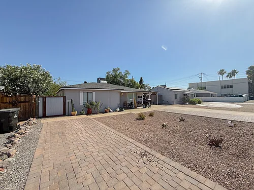 1221 E Highland Ave #3 Photo 1