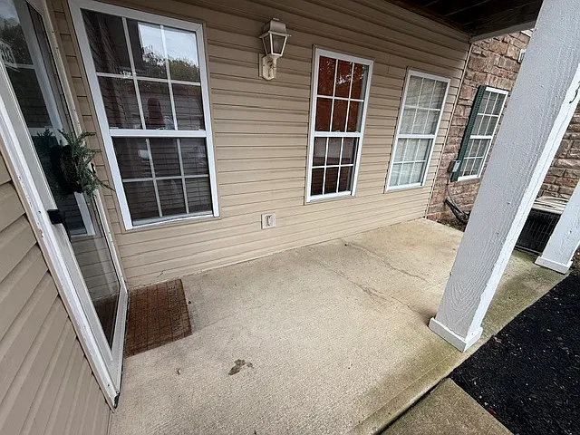 2 bed, 1145 sqft, $1,700 — Photo 2