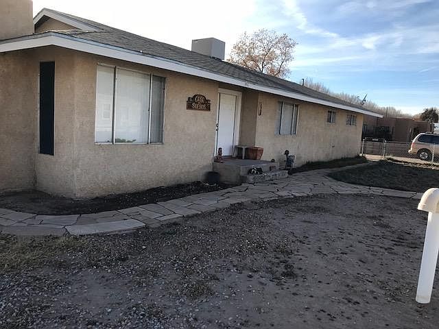 1st image of 528 Garduno Dr NW