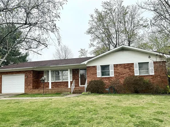 405 Lewis St, Dexter, MO 63841