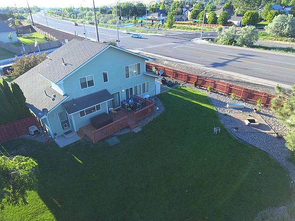 2nd image of 1702 Silverwood Dr