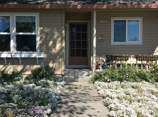 2458 Dayton St, Santa Rosa, CA 95403