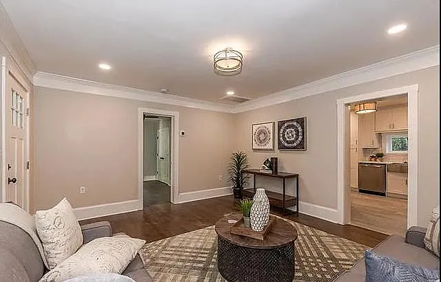 1425 Hamorton Pl — Photo 4