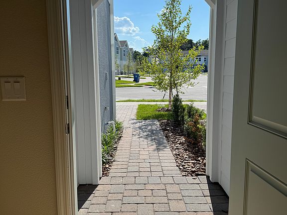 3rd image of 396 Magnolia Chase Ct