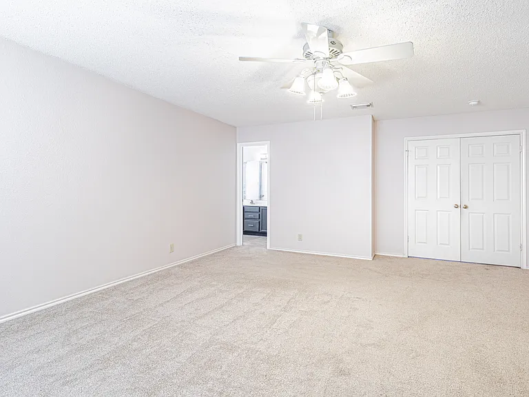 420 Ashley Park — Photo 29