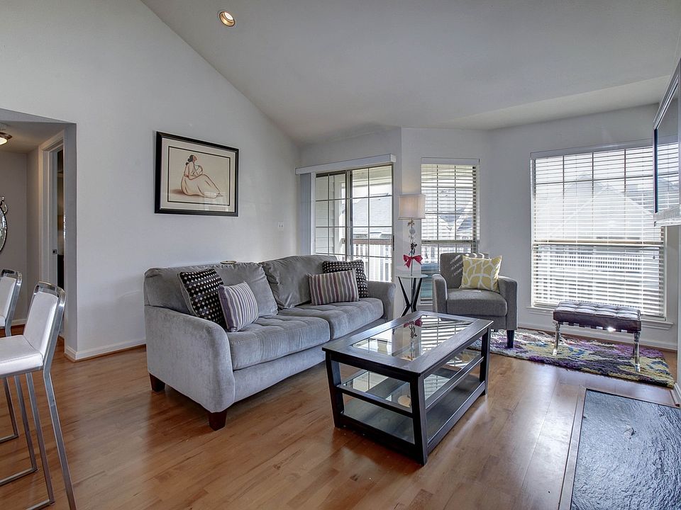 1st image of 3922 Penderview Dr APT 336