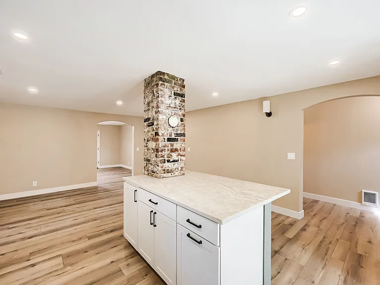 707 S Royer St — Photo 12