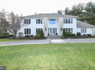 600 Longview Dr, Huntingdon Valley, PA 19006