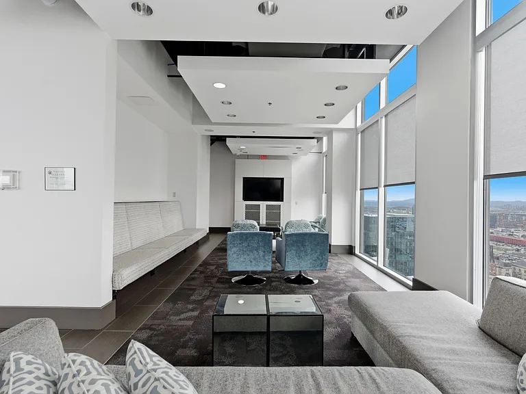 415 Church St #2409 — Photo 22