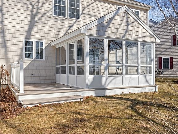 2nd image of 188 Beach Rd Unit 15