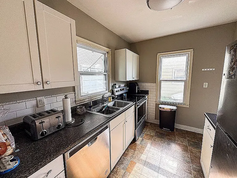 230 Marietta Ave #1 — Photo 5
