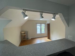 132 Pidge Ave #2F, Pawtucket, RI 02860