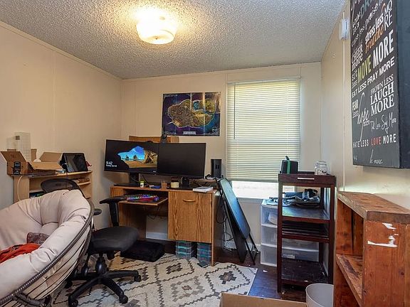 5th image of 2200 Harper St #D14