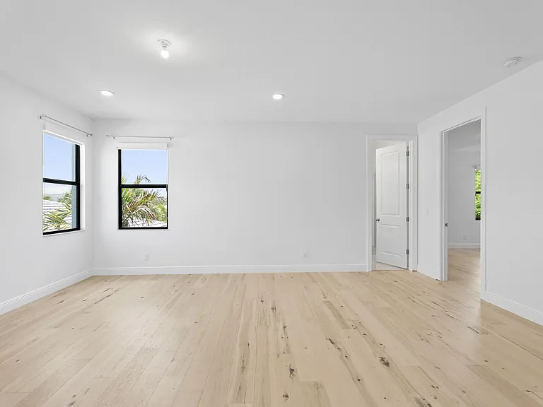 5603 Delacroix Ter — Photo 28