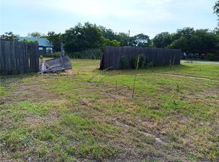 322 S Harrison St, Mc Gregor, TX 76657