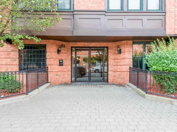 915 Madison Street image 1 of 13