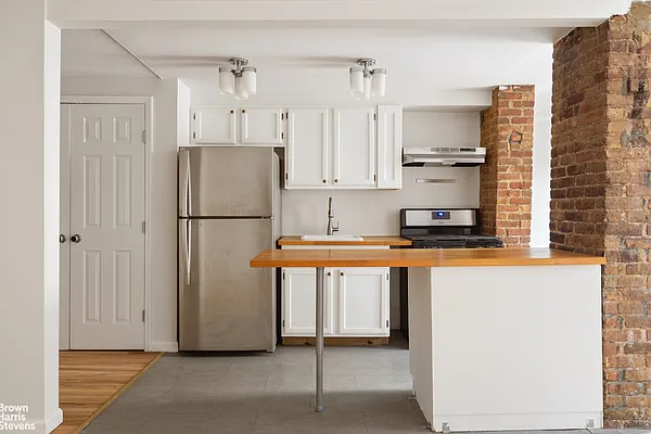 Sold by Brown Harris Stevens | media 17