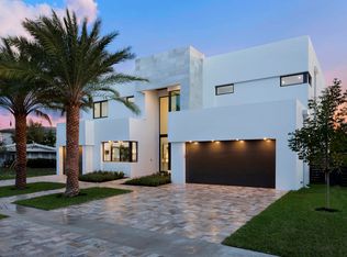 354 NE 5th St, Boca Raton, FL 33432