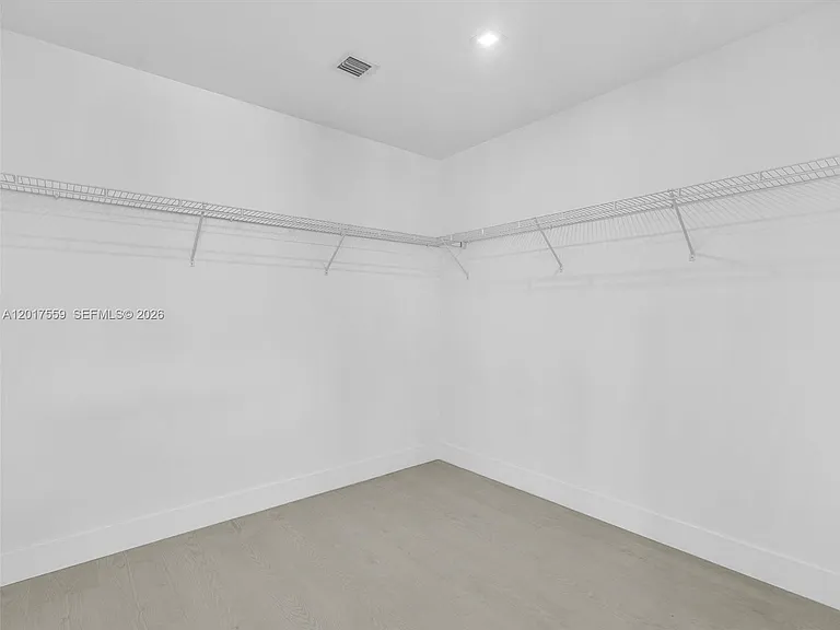 4640 SW 32nd Ave #D1 — Photo 47