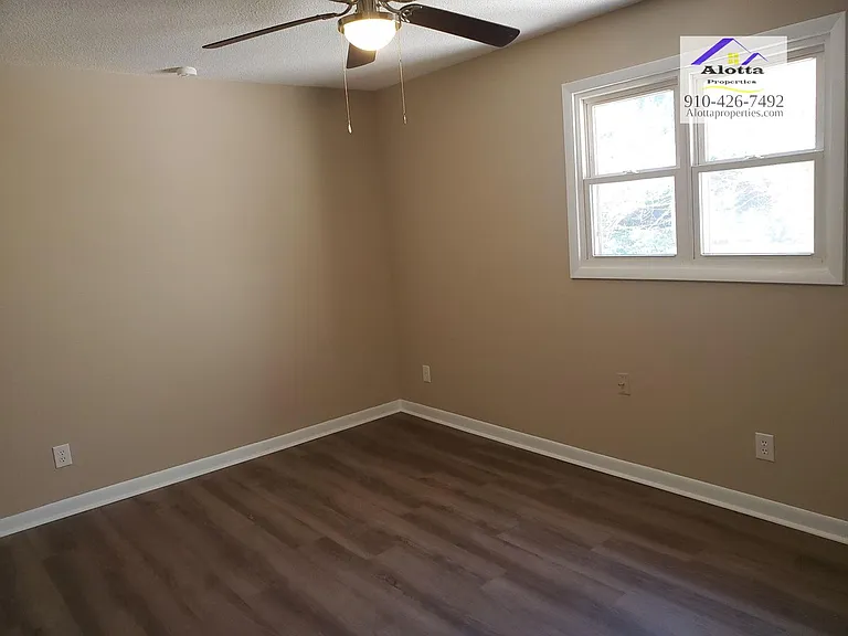 300 Rodie Ave — Photo 10