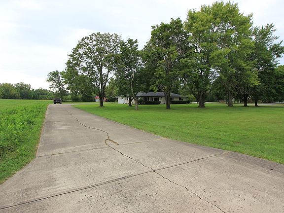 4th image of 7275 E County Road 400 N