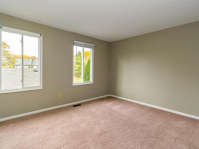 6266 Hyland Dr — Photo 21
