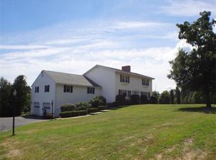 93 Thorndike St, Dunstable, MA 01827