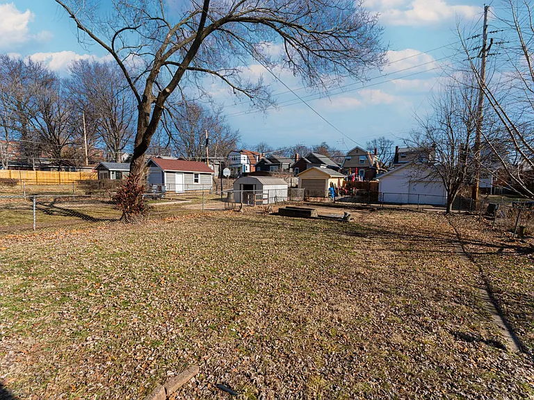 1104 Yale Ave — Photo 9