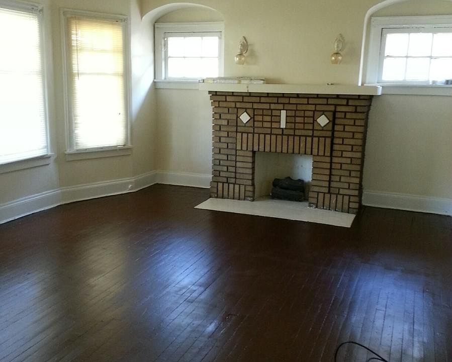 1st image of 3226 E 119th St #2