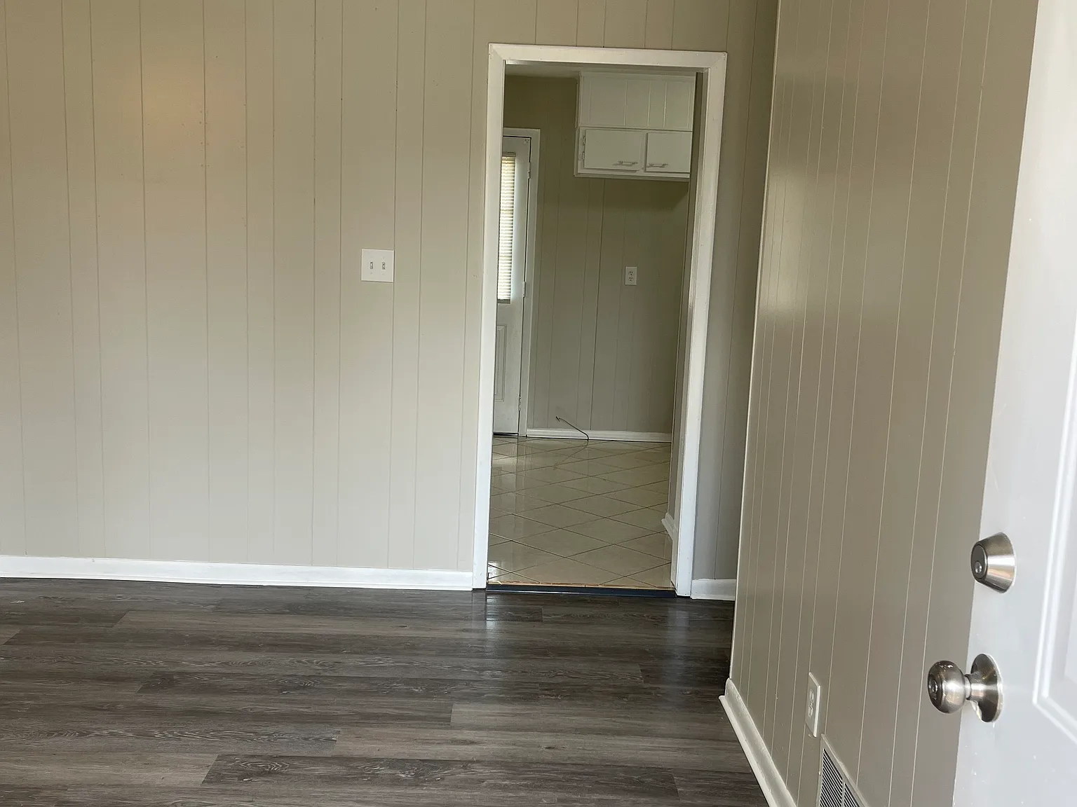 2709 Somerton Dr — Photo 3