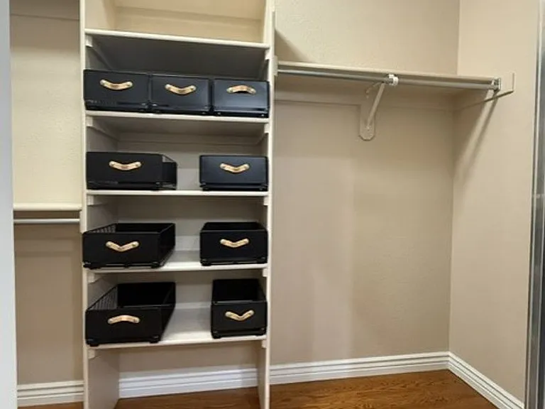 400 Sterling Dr — Photo 20