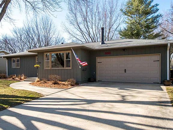 2nd image of 3310 Shamrock Dr