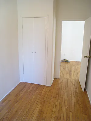 Rented by Arvik Group Real Estate | media 32