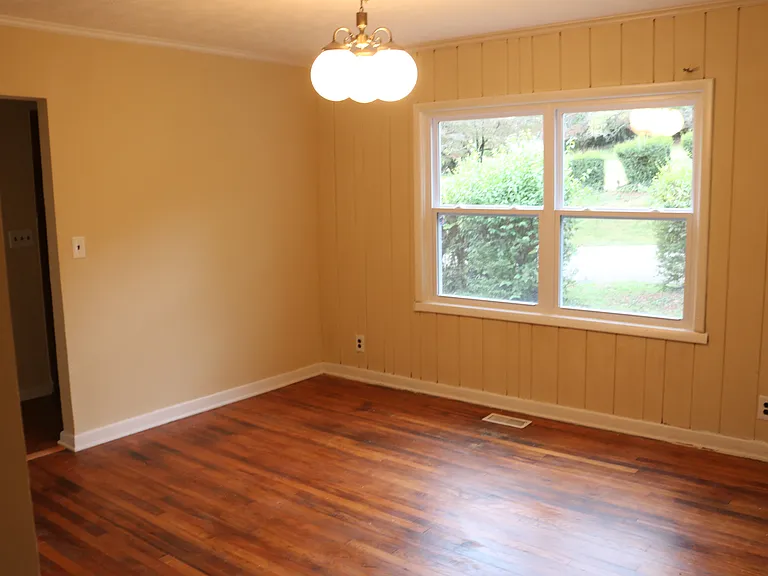 2301 Brooks Ave — Photo 11