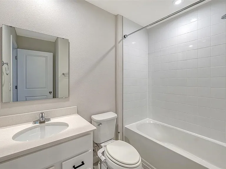 14244 Crimson Ave — Photo 35