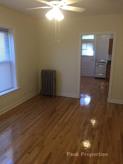 2nd image of 4631 N Winchester Ave APT 110