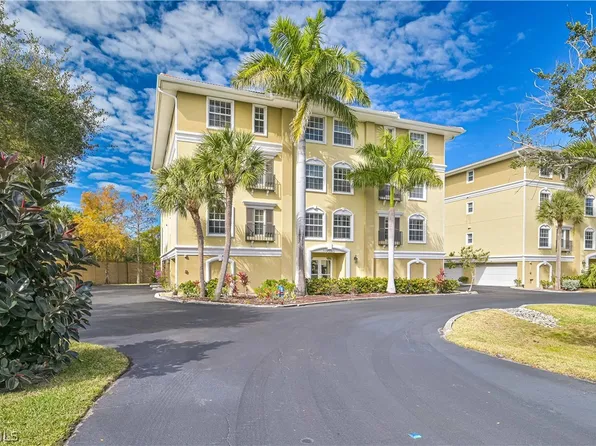 10090 Lake Cove Dr APT 201, Fort Myers, FL 33908