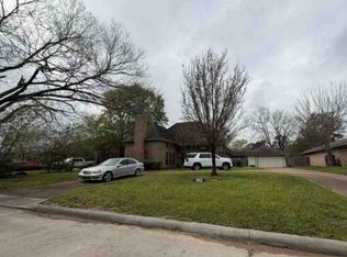 8011 Durklyn Ln, Houston, TX 77070