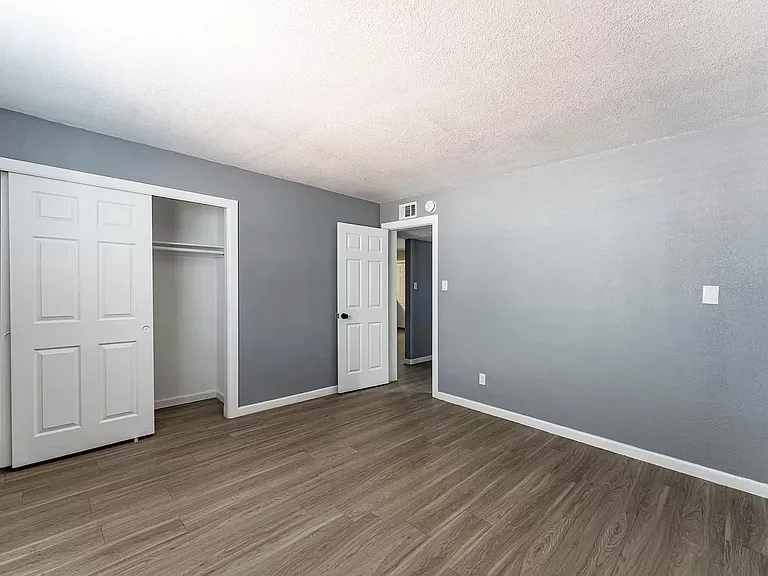 2014 W Berridge Ln #3 — Photo 13