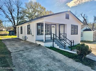 67 Faulk St, Fayette, MS 39069