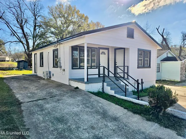 67 Faulk St, Fayette, MS 39069