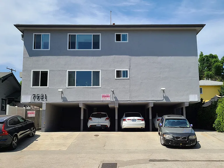 7521 Norton Ave #6 — Photo 23