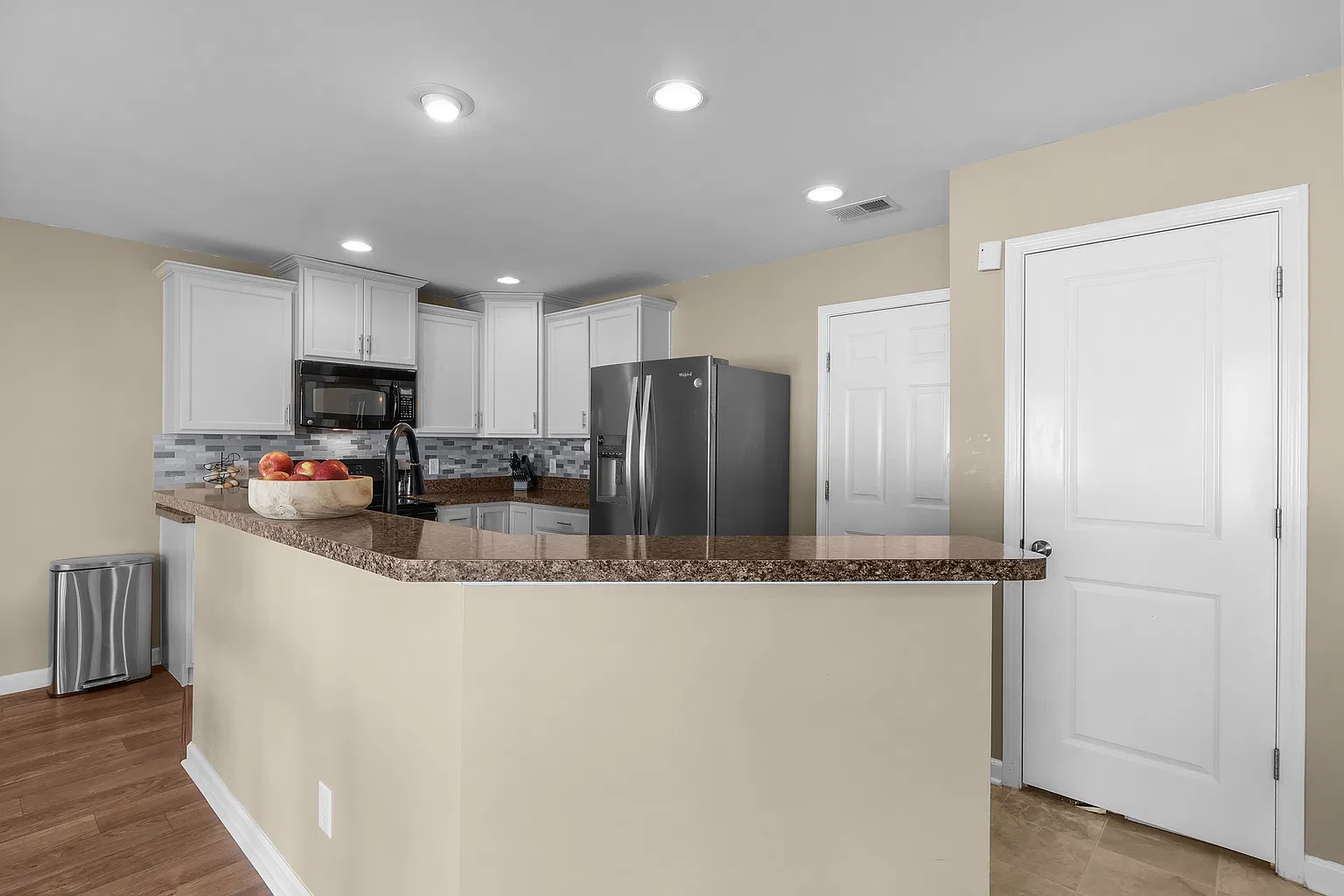 304 Connor Ct — photo 10