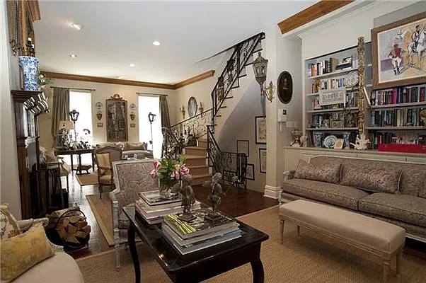 Sold by Leslie J. Garfield | media 9