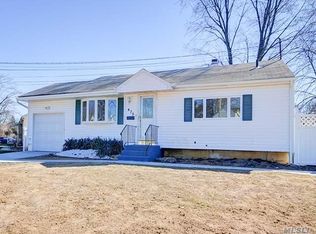475 Madison Ave, Brentwood, NY 11717