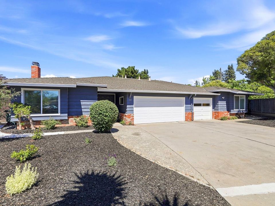 1st image of 559-561 Mozart Ct